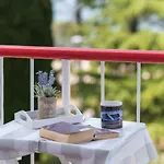 Apartment Seaside Pinezic Malinska
