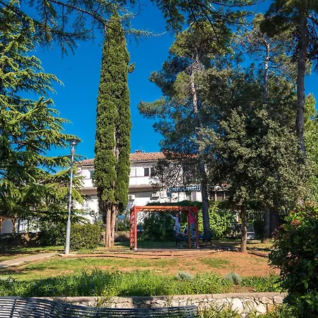 House Pinezic * Malinska