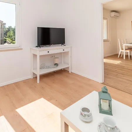 Apartman Seaside Pinezic *