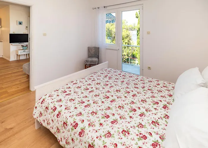 House Pinezic Appartamento Malinska