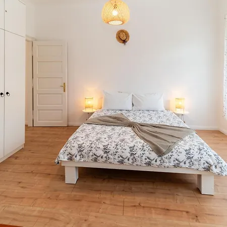 Apartment Seaside Pinezic *