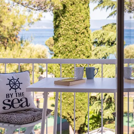 Seaside Pinezic *